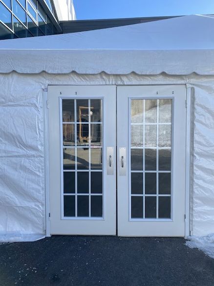 Dør til telt. B:2m H:2m 1 / 1